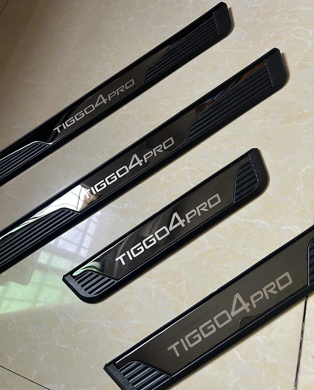 Chery Tiggo 4 Pro Stainless Steel Door Sill Scuff Plate Guards (4pcs) view 5