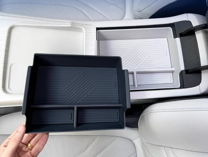 Geely EX5 / Galaxy E5 Centre Console Storage Box view 5