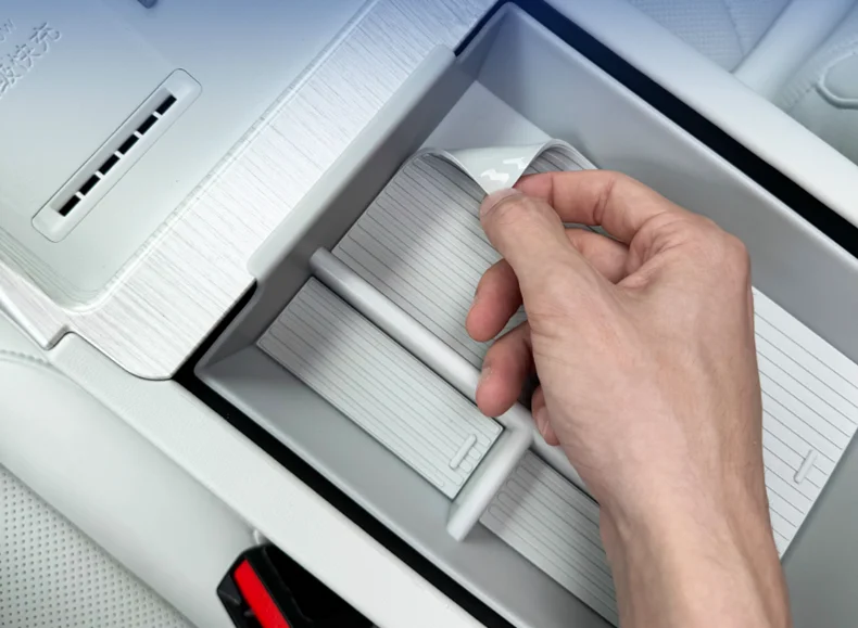 Geely EX5 / Galaxy E5 Centre Console Storage Box view 3