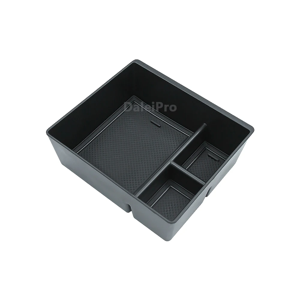 MG HS armrest organiser view 4