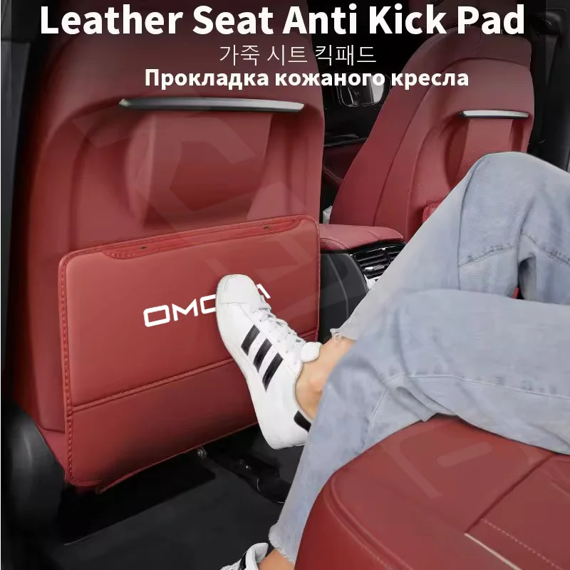 Omoda Seat-Back Hanging Storage Bag view 3