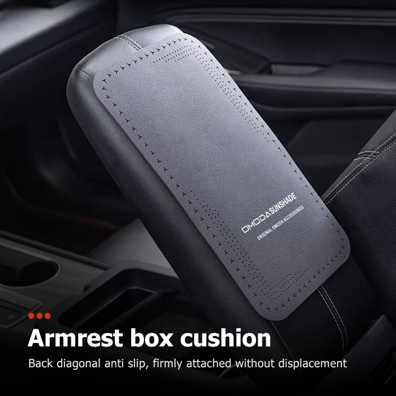 Omoda Leather Armrest Box Cover view 4