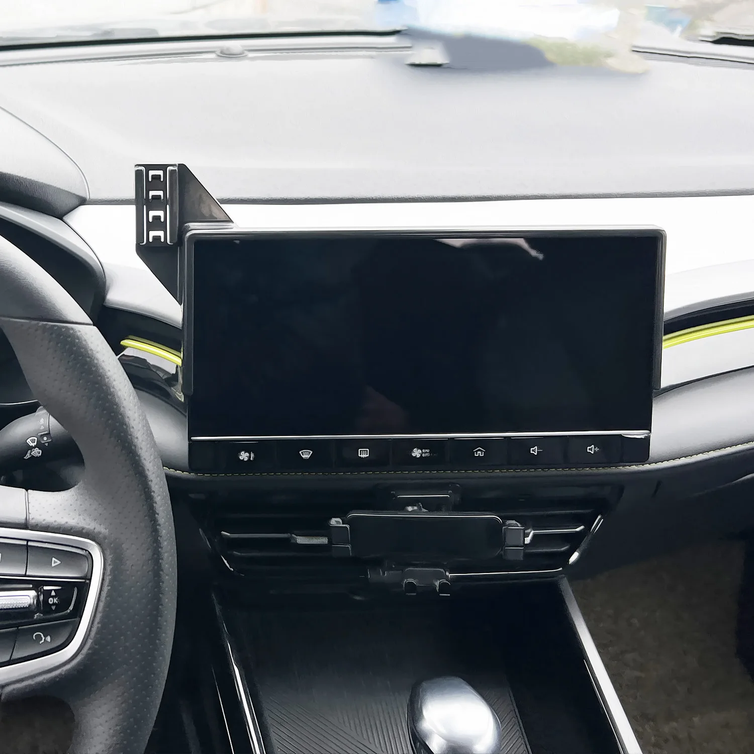 MG5 Magnetic Wireless Charging Phone Mount (2022-2024)