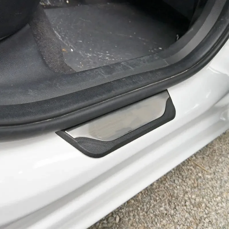 MG4 Gloss Black Door Sill Guard Protectors (Set of 4) view 4