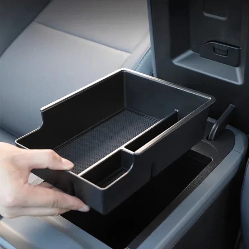 MG S9 PHEV Centre Armrest Organiser view 5